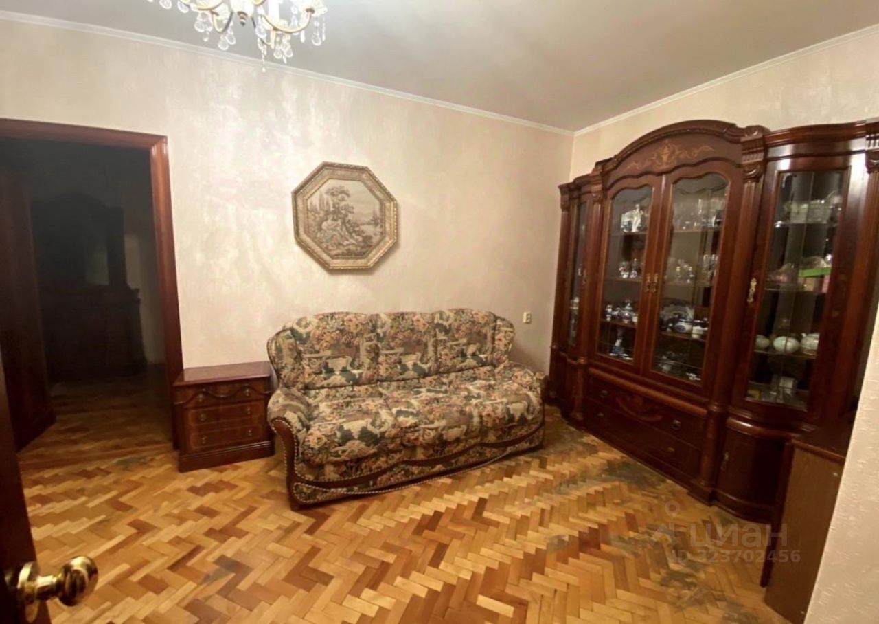 Продажа 2-комн квартиры на вторичном рынке Люсиновская улица, 48-50к10