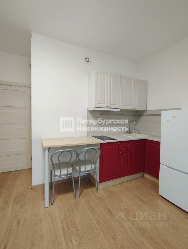 Продажа студии аллея Арцеуловская, 23к1