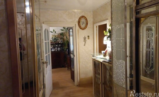 Продажа 3-комн квартиры на вторичном рынке Петергоф г, Шахматова ул,  д. 16