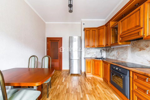 Продажа 1-комн квартиры на вторичном рынке ул. Маркина,  д. 16А