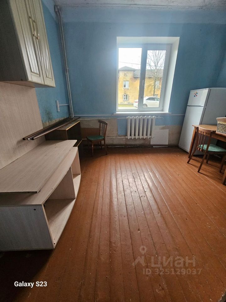 Продажа комнаты пос. Гладкое, улица Центральная, 13