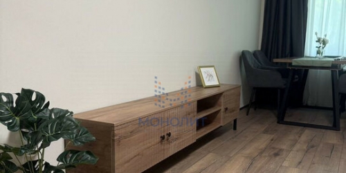 4-комн квартира Героев Панфиловцев ул,  д. 19