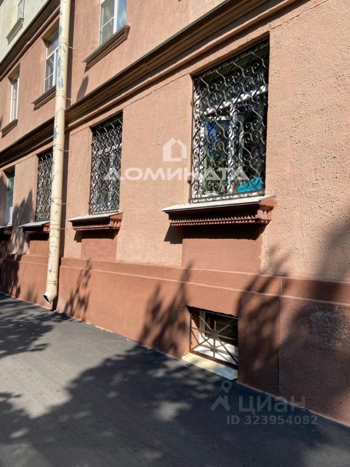 Продажа 2-комн квартиры на вторичном рынке улица Ленсовета, 10