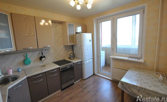 Продажа 1-комн квартиры на вторичном рынке Алтайская улица,  д. 33/7