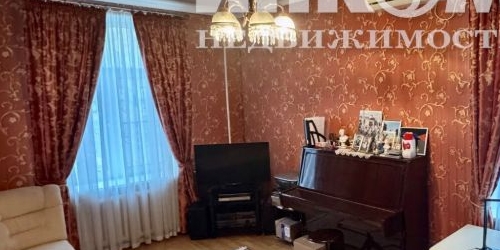 3-комн квартира улица Артюхиной, 10