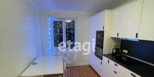 1-комн квартира ул Бурцева,  д. 18