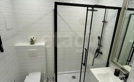 Продажа 3-комн квартиры на вторичном рынке Мурино, ул Шувалова,  д. 40