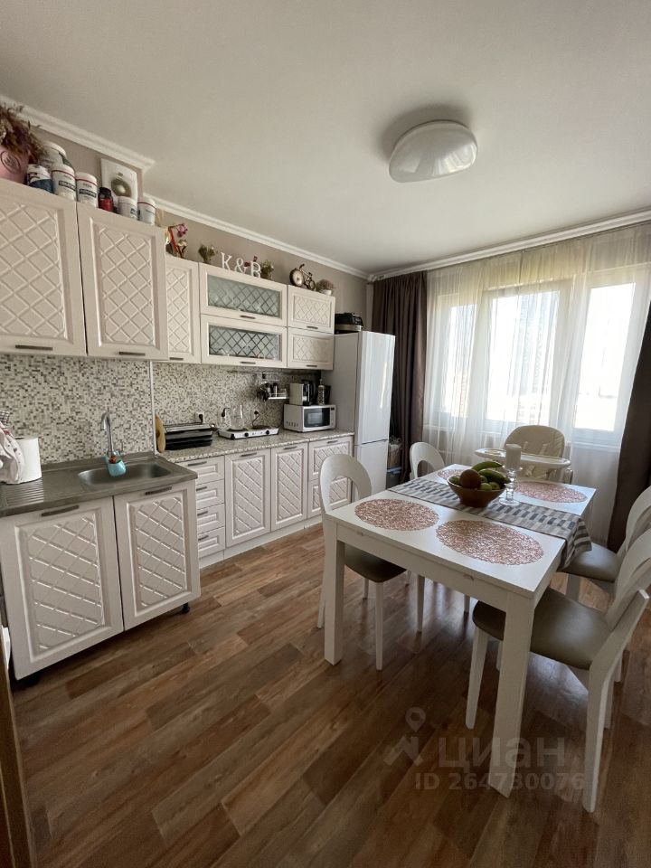 Продажа 3-комн квартиры на вторичном рынке Ленинский проспект, 56