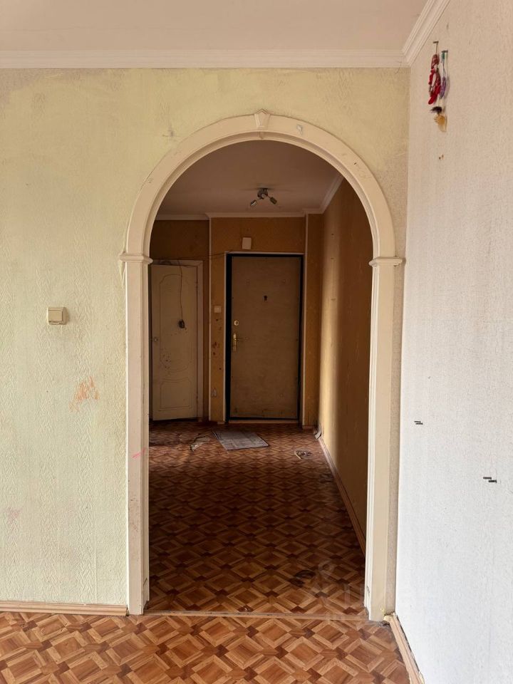 Продажа 2-комн квартиры на вторичном рынке Оренбургская улица, 20К2