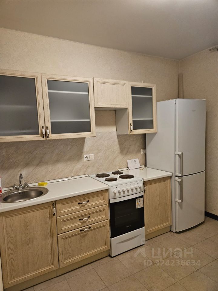 Аренда 1-комн квартиры на вторичном рынке Одинцово, улица Сколковская, 3В