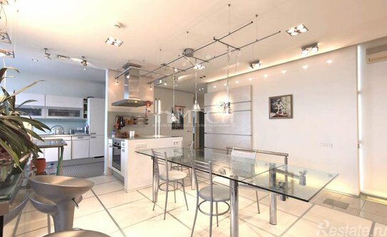 Продажа 4-комн квартиры на вторичном рынке Астрадамский проезд,  д. 4А,  к. 1