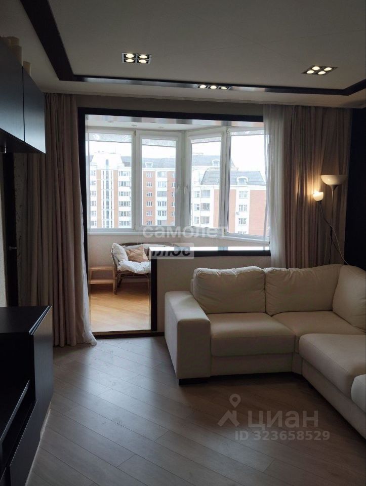 Продажа 3-комн квартиры на вторичном рынке Голубое пгт, улица Родниковая, 5