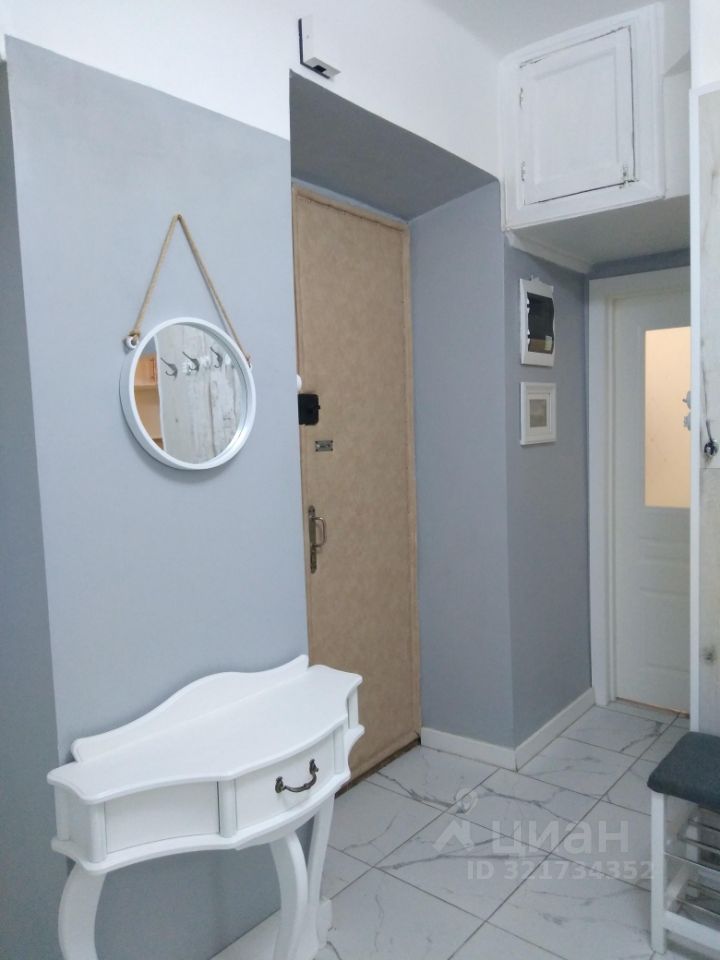 Продажа 3-комн квартиры на вторичном рынке переулок Сивцев Вражек, 15/25