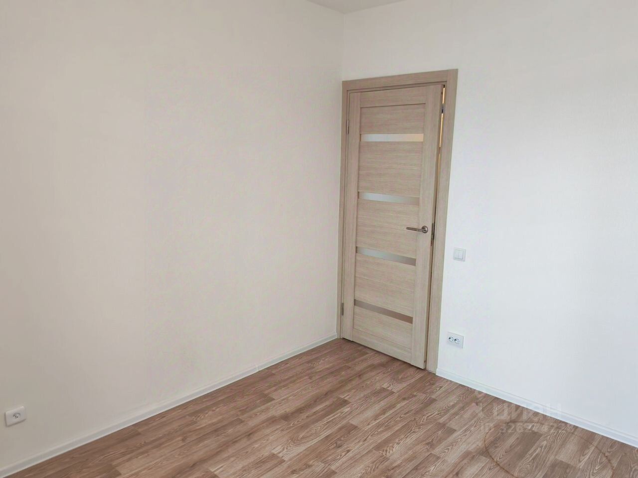 Продажа 1-комн квартиры на вторичном рынке проспект Орлово-Денисовский, 15к1