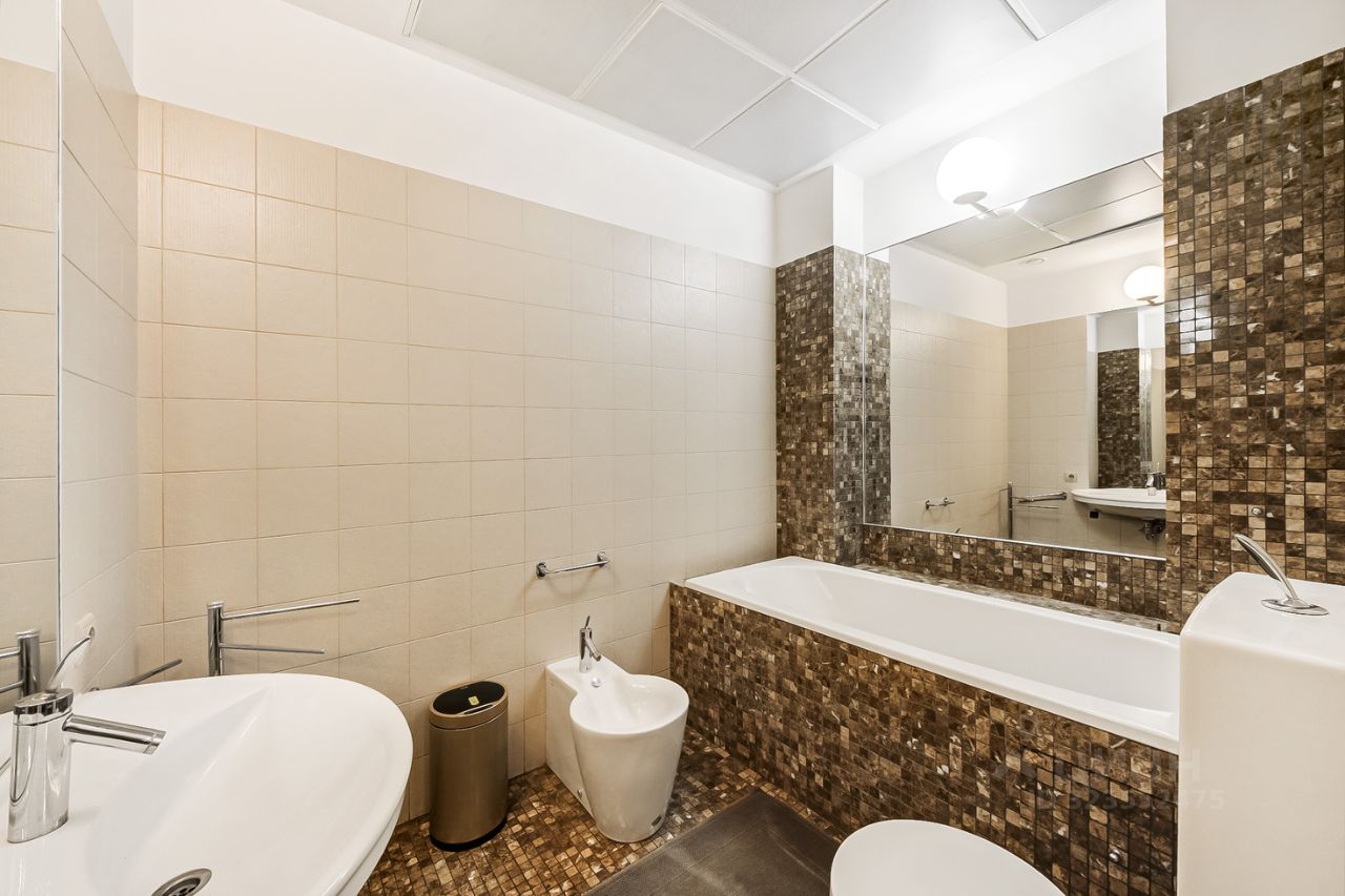 Продажа 3-комн квартиры на вторичном рынке Кутузовский проспект, 26К1