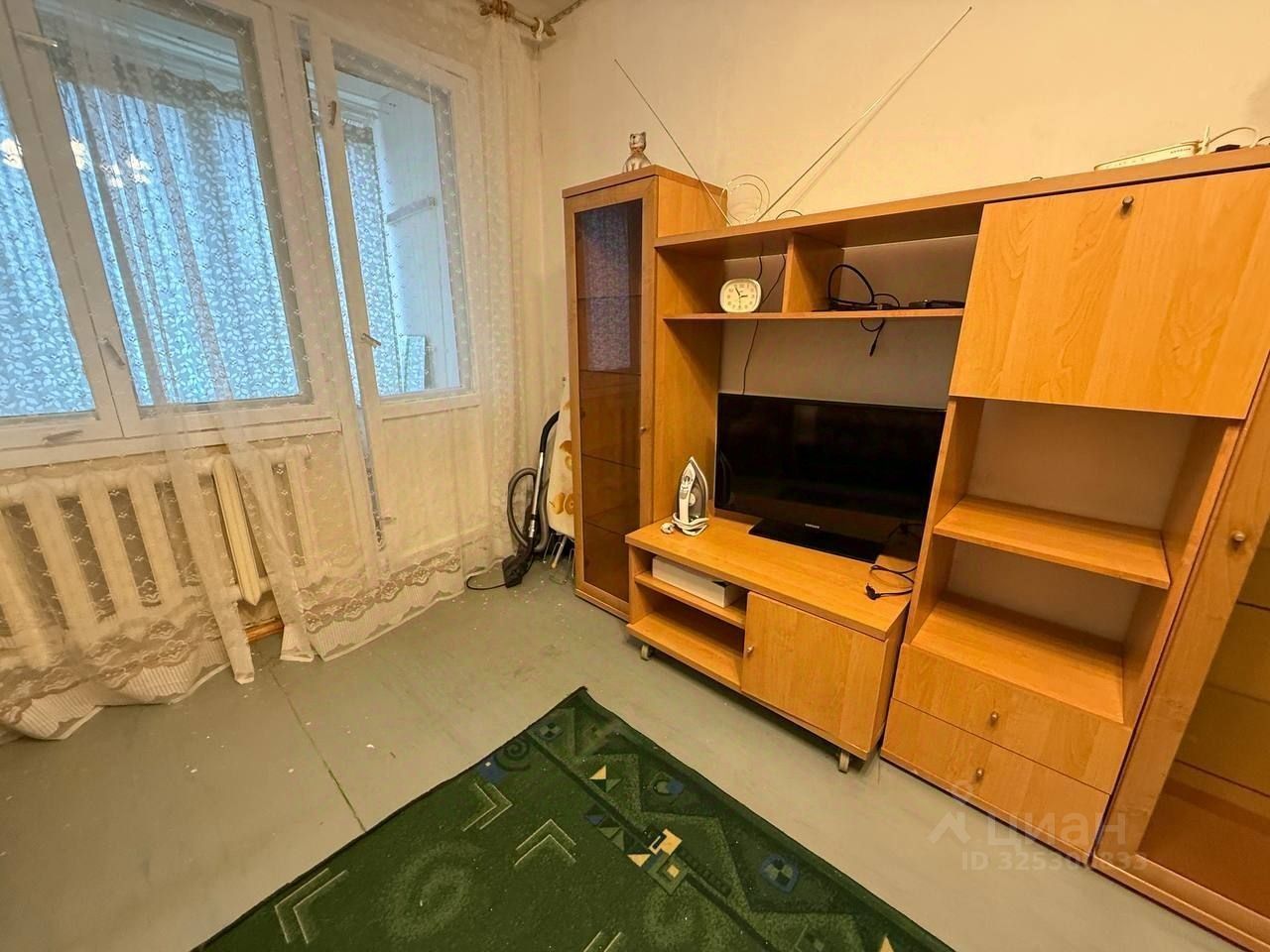 Аренда 1-комн квартиры на вторичном рынке Кингисепп, улица Химиков,  д. 10
