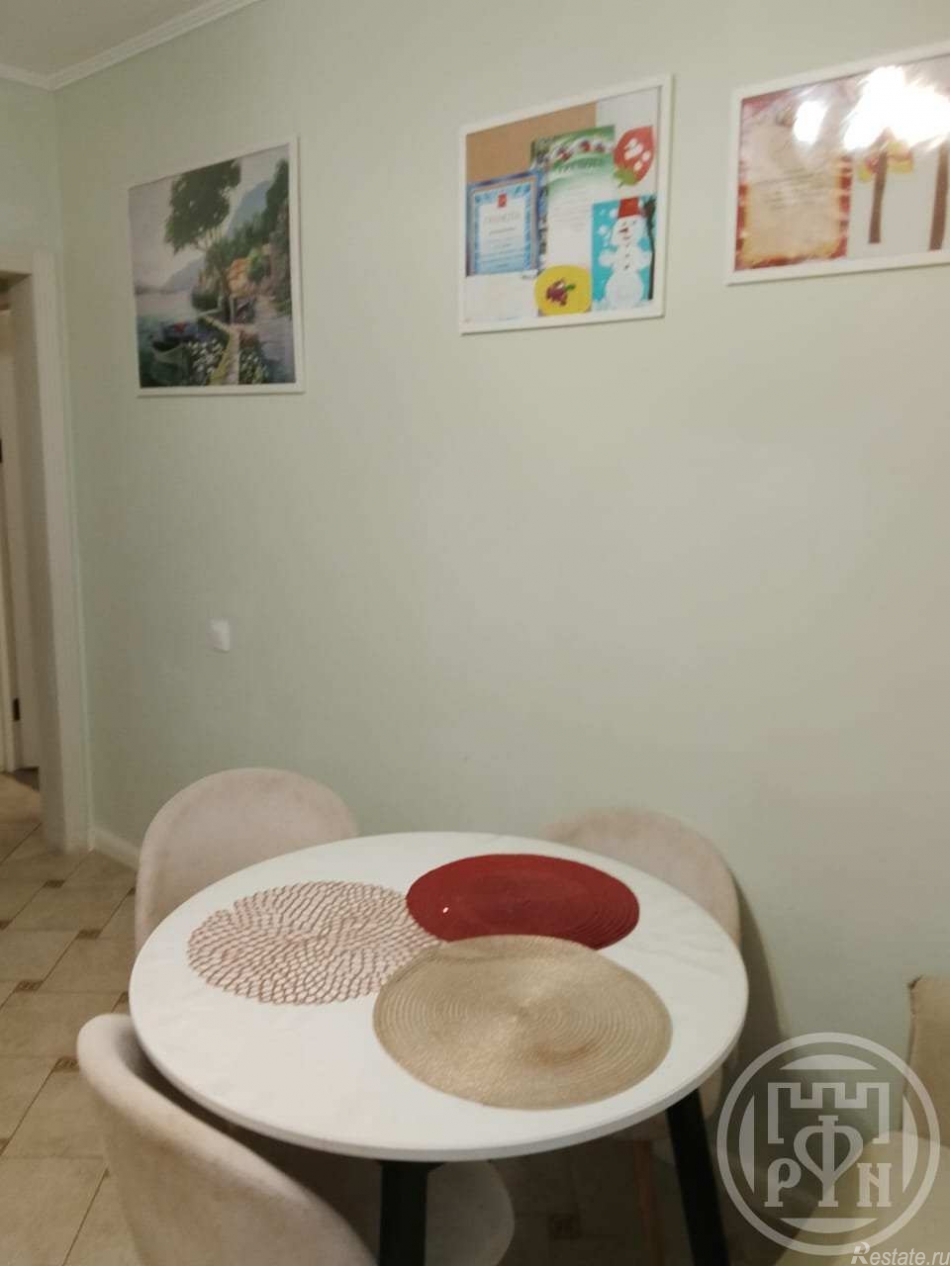 Продажа 2-комн квартиры на вторичном рынке Кузьмоловский пос., Придорожная ул. ,  д. 1,  к. 4