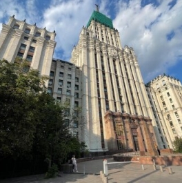 Аренда 3-комн квартиры на вторичном рынке ул Садовая-Спасская,  д. 21/1