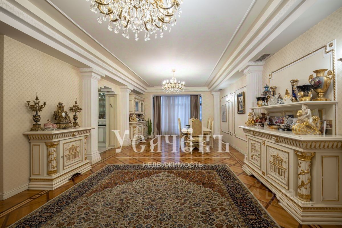 Продажа 4-комн квартиры на вторичном рынке Чапаевский переулок, 3