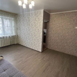 Продажа 2-комн квартиры на вторичном рынке посёлок Зверосовхоза, Центральная улица,  д. 1