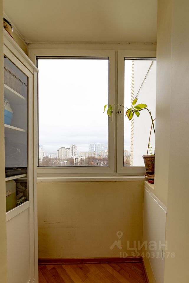 Продажа 3-комн квартиры на вторичном рынке Азовская улица, 24К1