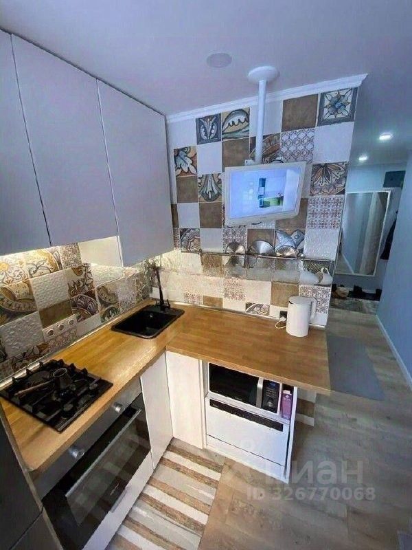 Продажа 3-комн квартиры на вторичном рынке Инициативная улица, 10к1