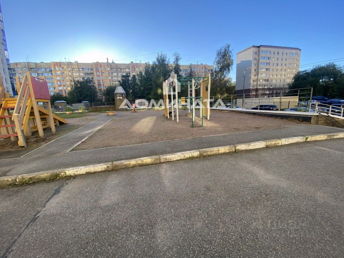Продажа 2-комн квартиры на вторичном рынке проспект Большевиков, 47к1