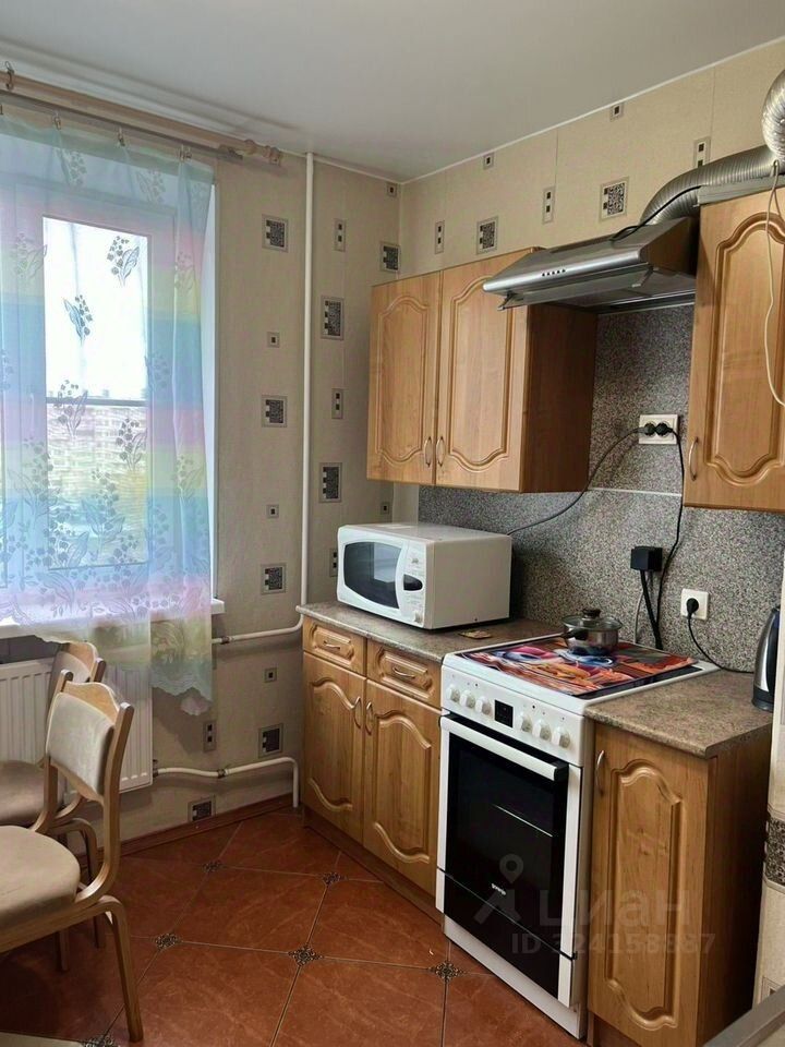 Продажа 3-комн квартиры на вторичном рынке улица Котина, 8К1