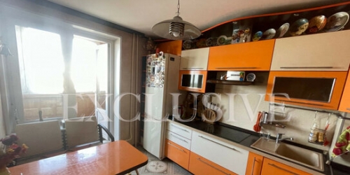 3-комн квартира улица Полбина,  д. 2