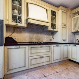 Продажа 2-комн квартиры на вторичном рынке Дубровская улица,  д. 13