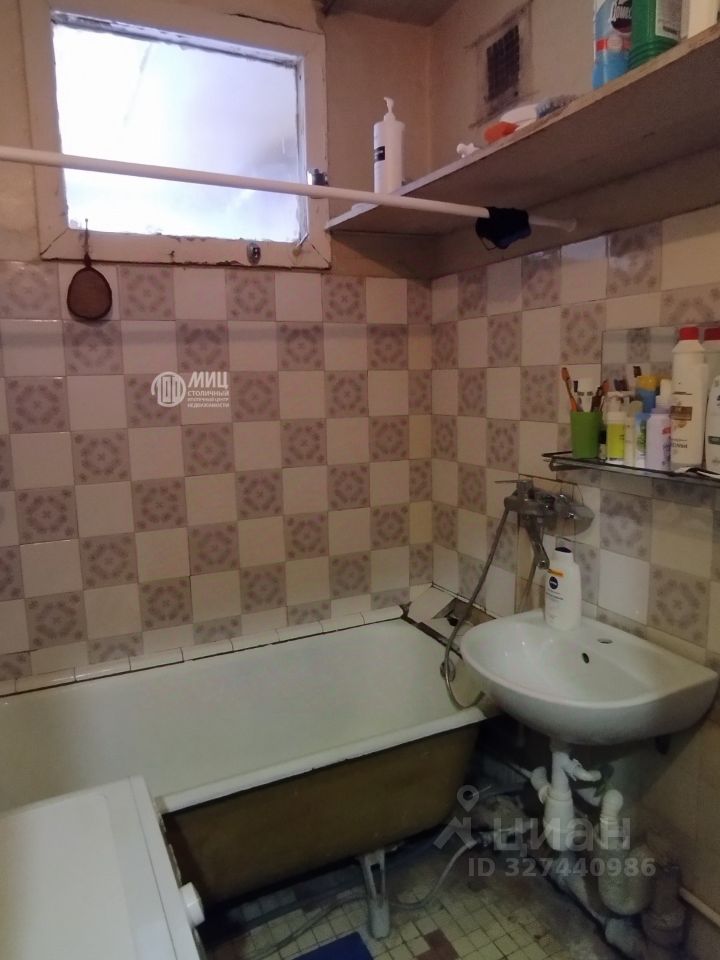 Продажа 2-комн квартиры на вторичном рынке пос. Мечниково, 9