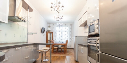 4-комн квартира Троицкая ул,  д. 5