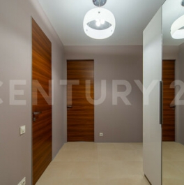 Продажа 2-комн квартиры на вторичном рынке Машиностроения 1-я ул,  д. 10