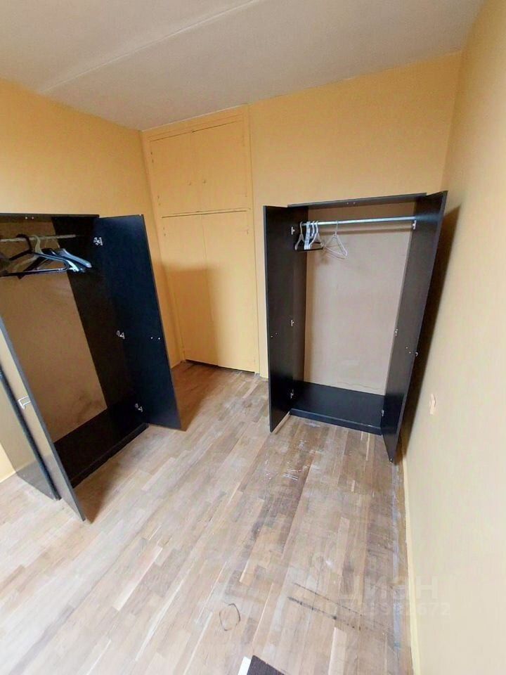 Продажа 2-комн квартиры на вторичном рынке Рабочая улица, 14