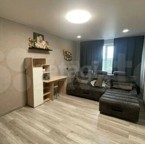 3-комн квартира Никольское городское поселение, Пионерская улица,  д. 1