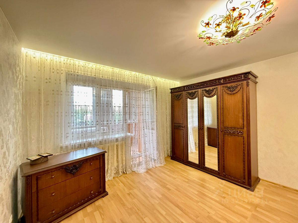 Продажа 2-комн квартиры на вторичном рынке Западный мкр, улица 25 лет Октября, 9