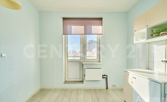 Продажа 1-комн квартиры на вторичном рынке Первомайская ул