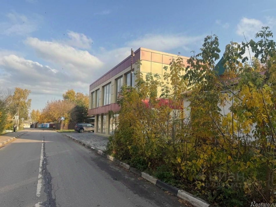 Продажа отдельного здания Октябрьский, ул Ленинградская,  д. 1