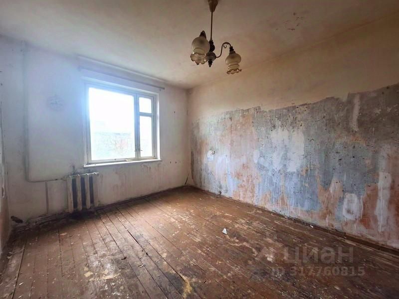 Продажа 3-комн квартиры на вторичном рынке пос. Проводник, улица Новая, 17