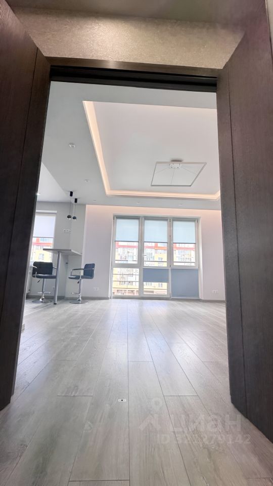 Продажа 2-комн квартиры на вторичном рынке Нахабино пгт, улица Белобородова, 8