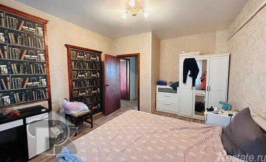 Продажа 2-комн квартиры на вторичном рынке Авиамоторная улица,  д. 22/12