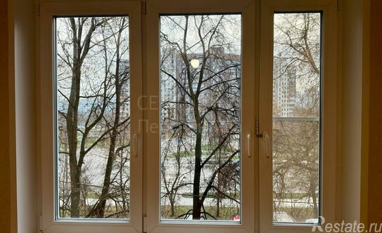 Продажа 1-комн квартиры на вторичном рынке улица Цюрупы,  д. 11 к3