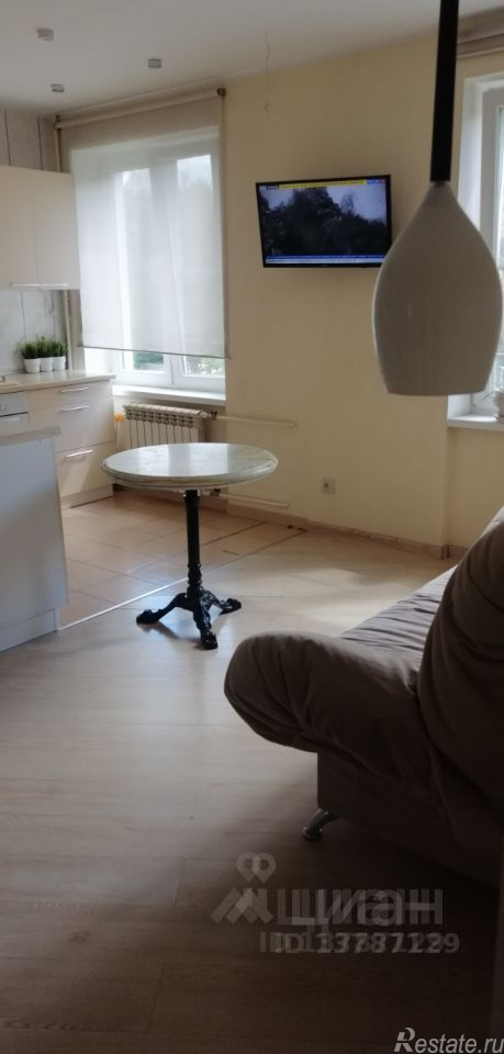 Продажа 2-комн квартиры на вторичном рынке Красногвардейский б-р,  д. 15,  к. 1