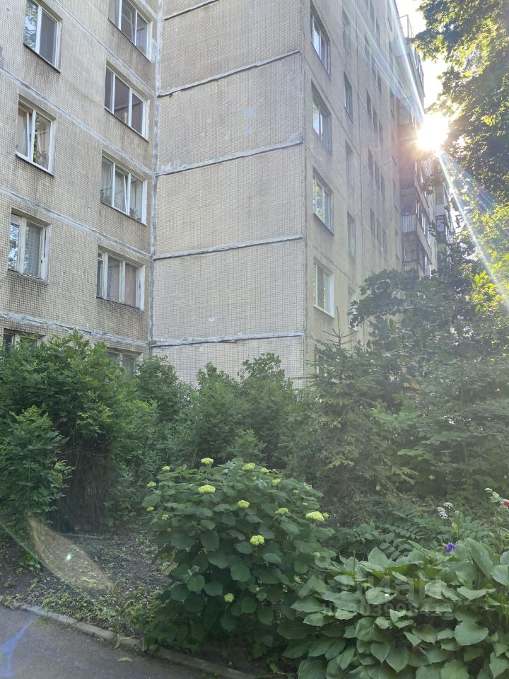 Продажа 1-комн квартиры на вторичном рынке Колпино, бульвар Трудящихся, 8