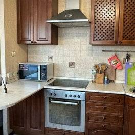 Продажа 3-комн квартиры на вторичном рынке улица Сталеваров,  д. 24