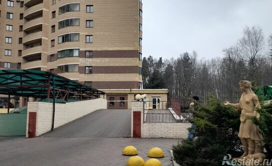 Продажа 2-комн квартиры на вторичном рынке Ветеранов пр-кт,  д. 75,  к. 4