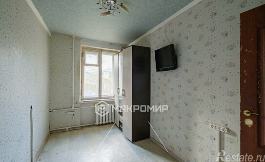 Продажа 5-комн квартиры на вторичном рынке улица Танкиста Хрустицкого,  д. 116