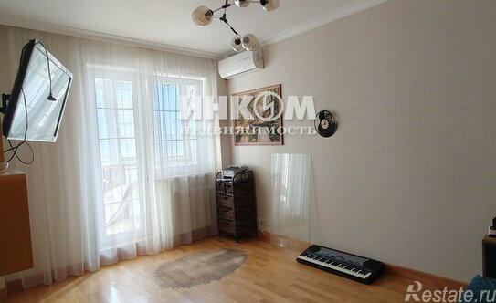 Продажа 3-комн квартиры на вторичном рынке ул Онежская,  д. 13,  к. 1