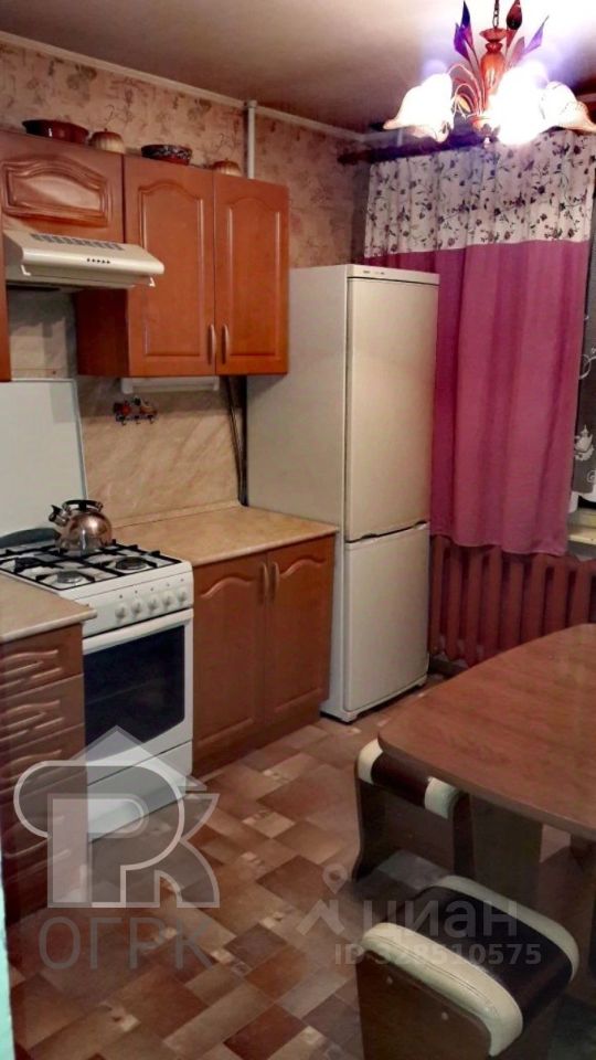 Продажа 3-комн квартиры на вторичном рынке пос. Петровское,  д. 130