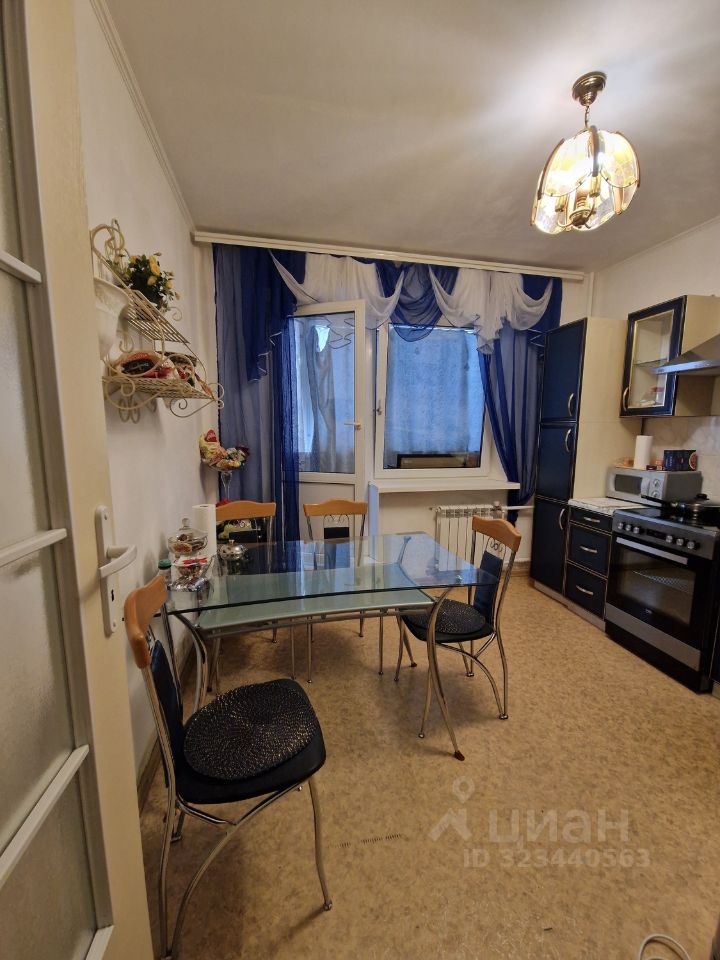 Аренда 3-комн квартиры на вторичном рынке Мичуринский проспект, 19К2